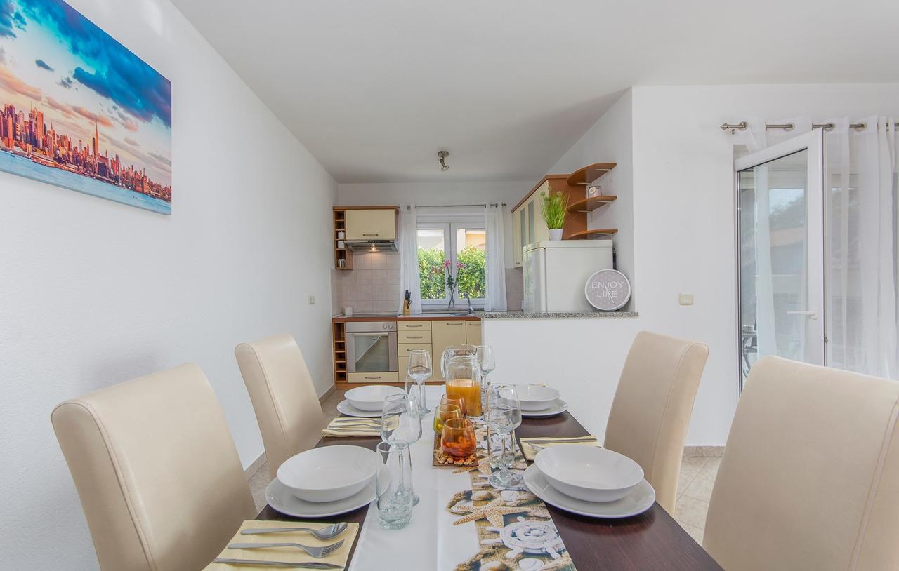 Silver Holiday House Vrvari Kültér fotó