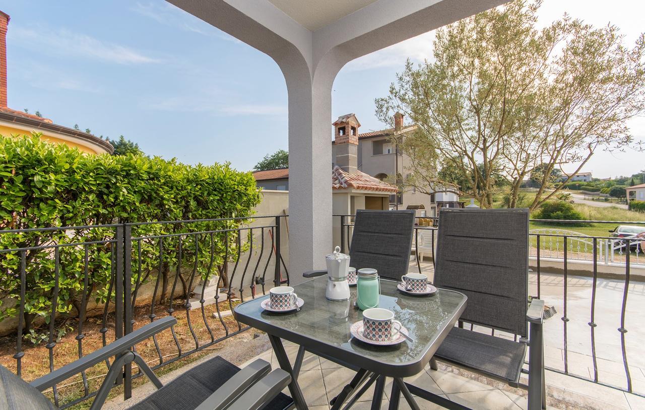 Silver Holiday House Vrvari Kültér fotó