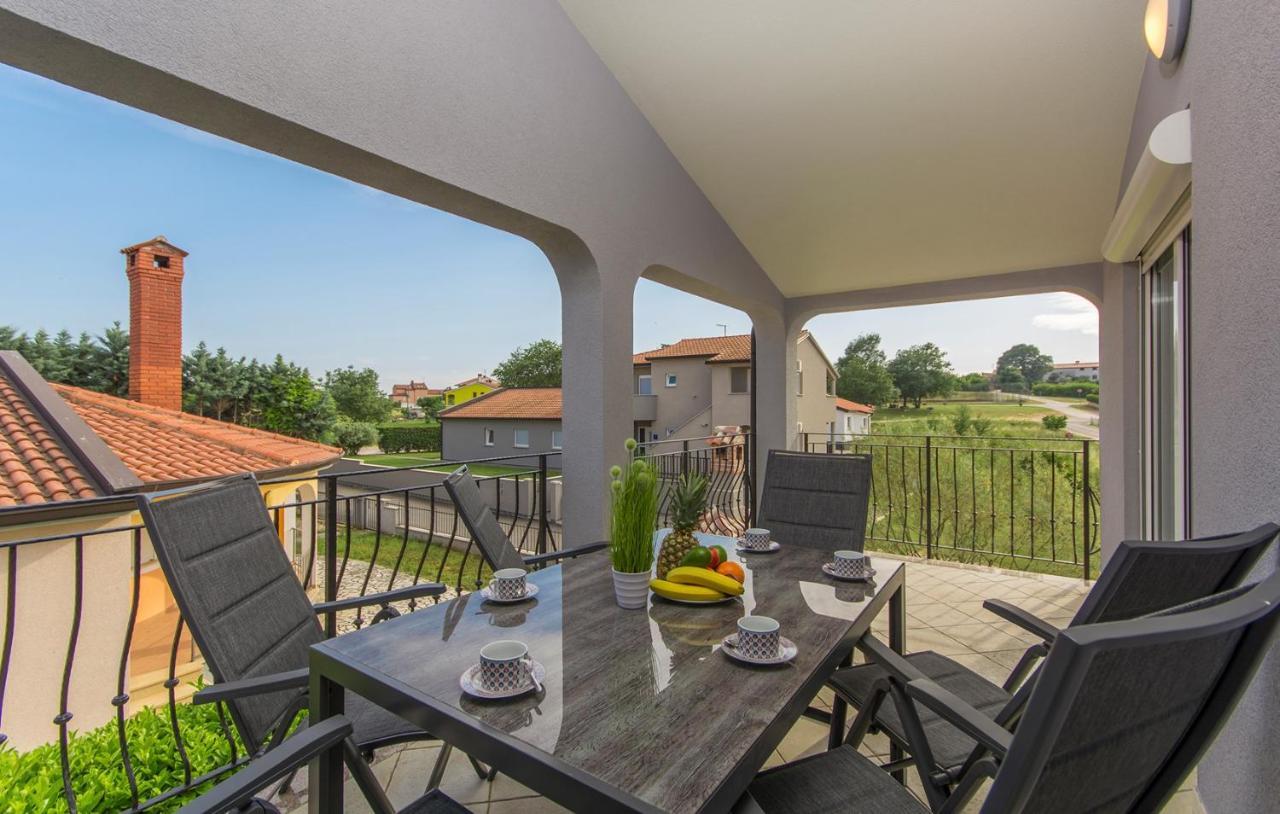 Silver Holiday House Vrvari Kültér fotó